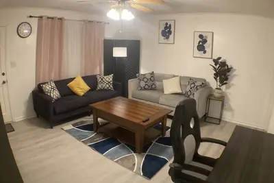 Image de Comfortable and quiet apartment minutes from downtown in Thomasville