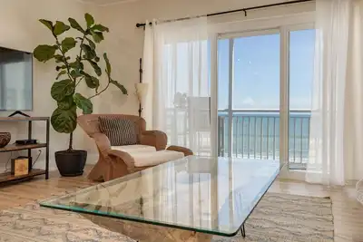 Image de Beachfront Getaway - Amazing Views!