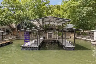 Image de Loto Breeze - Lakefront house in protected cove!