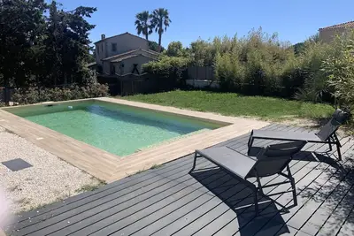 Image de Villa avec piscine privative, proche de toutes commodités et plages