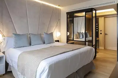 Image de Enjoy Picturesque Views! 3 Relaxing Accommodations, Pets Allowed!