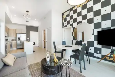 Image de Lovely Flat condo/pool/parking
