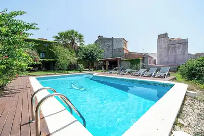 Image de Maison de vacances 'Bonastre' avec vue montagne, piscine privée et Wi-Fi