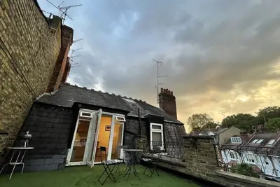 Spacious two bedroom flat in prestigious Highgate