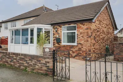 Image de 50a Lloyd Street West, pet friendly, with a garden in Llandudno