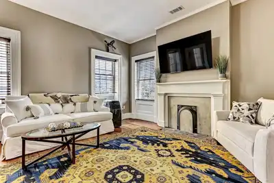 Image de York Street Living! Parking Pass Included!