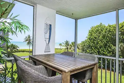 Image de Island Beach Club 320c is a stunning 2brm 2 bathrm, Sanibel Beach View condo!