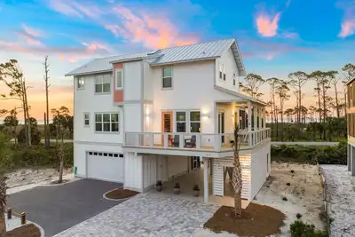 Image de Book Now for Fall Getaways! Dog-Friendly! Community Pool! Gulf and Bay Access!