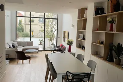 Image de Elégante et moderne maison /loft à moins de 15 min de Paris centre