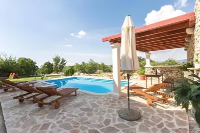 Image de Maison de vacances Lovrec pour 1 - 14 personnes avec 6 chambres à coucher - Maison de vacances