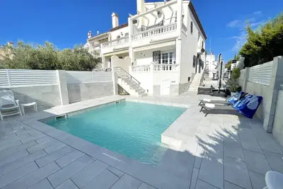 Image de Maison de vacances Miami-Platja pour 1 - 8 personnes avec 4 chambres à coucher - Maison de vacances
