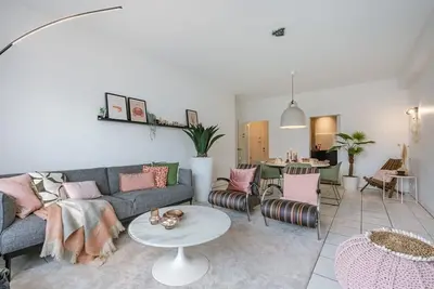 Image de Huswell - Boulevard apartment near the beach