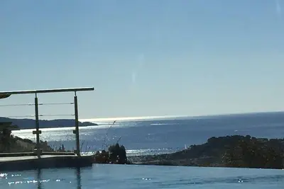 Image de New! Air-conditioned villa with panoramic sea view, private heated pool