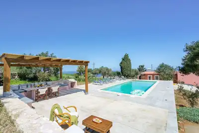 Image de Charming spacious house, 5min from Rethymno!