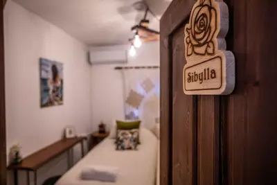 Image de Sibylla - Old Town Ensuite w/ Free Wifi&breakfast