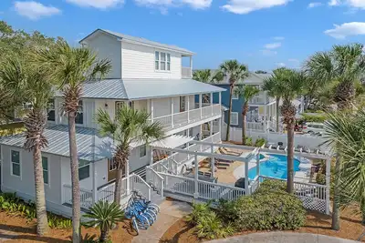 Image de Better Days|Private Deeded Beach|Private Pool