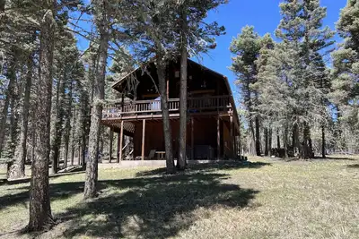 Image de Cozy Mountain House convenient to all activities.