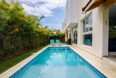 Image de Modern and Caribbean Style 3 Bdr house in Punta Cana Vill. . .