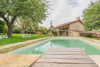 Image de Baptresse : Grand Gite de charme avec piscine