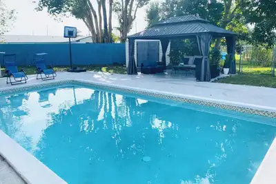Image de Cottage in the Gardens!