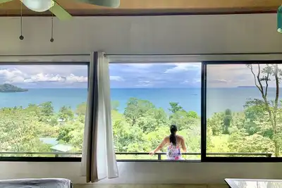 Image de Aracari Nest - King Bed, Air Conditioning, Ocean View Sliding Glass Windows