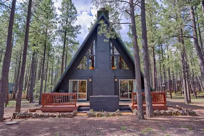 Image de modern • family friendly • A Frame In The Pines