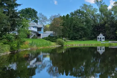 Image de Serene 5 bedrm entire house on acres land & ponds