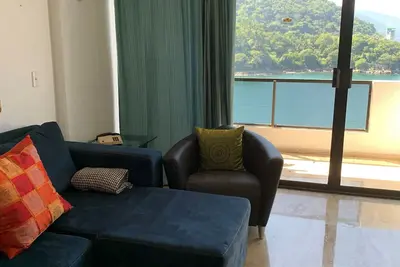 Image de Ocean Front Condo- Beach access - Sunset Views-Swimming Pools- Jacuzzi-