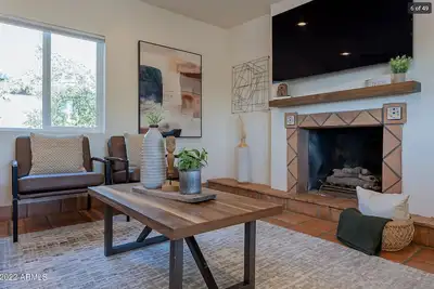 Image de 3br+Den 2. 5 Ba w/ King bed, fireplace, spa & mountain views. Close to shopping!