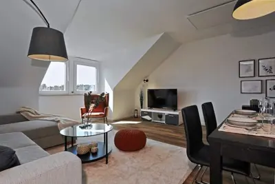 Image de Stylishe Dg Wohnung mit Homeoffice \/10 min zum Hbf