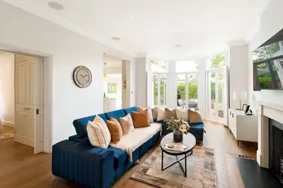 Image de Beautiful Regents Park Apartment