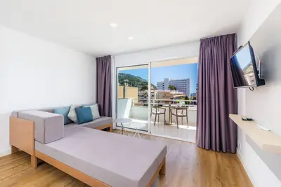 Image de Appartement 'Apartament Massanet 2b' avec balcon, Wi-Fi et climatisation