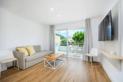Image de Appartement 'Apartament Massanet 1b' avec balcon, Wi-Fi et climatisation