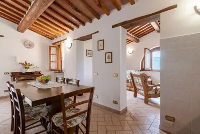 Image de Appartement 'Pugnano Alto- Girasole' avec piscine partagée, terrasse privée et Wi-Fi