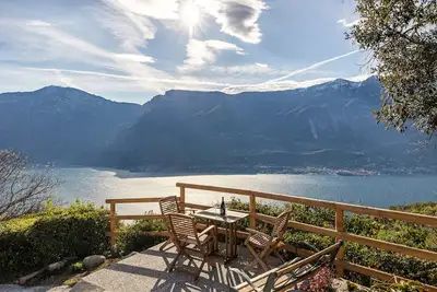 Image de Appartement \"Casa Bepi\" avec vue sur le lac, terrasse privée et Wi-Fi