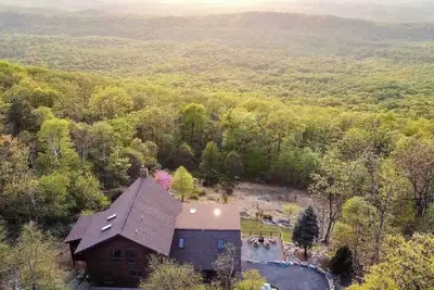 Image de Mountain Luxury - Hot Tub, Amazing Views & More!