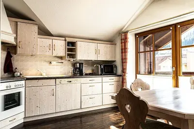 Image de GroĂźzĂĽgige Wohnung fĂĽr bis zu 5 Persone in Steibis