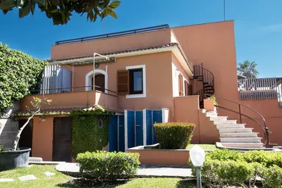 Image de Dependance in Villa Liberty - 1 min from the beach!
