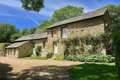 Image de Beautiful Cottage with gorgeous gardens log burner, Ev charger and Pet-friendly