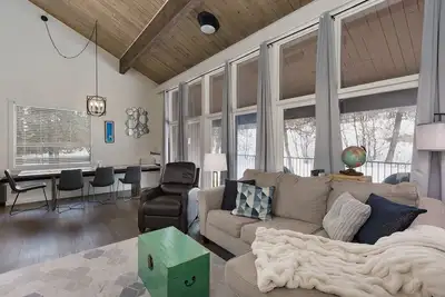 Image de The Honeycomb (#768) |10 min to Ski - On Golf Course - Ac/Pool/Hot Tub