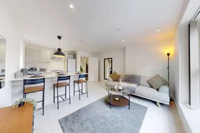 Image de Spacious 3 bedroom flat next to Cardiff City Centre