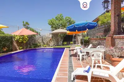 Image de Casa Cayetana estilo Colonial | Frente al lago