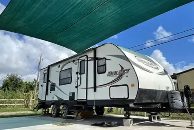 Image de Outdoors Fun! Big lot! Clean Updated Rv, A/C
