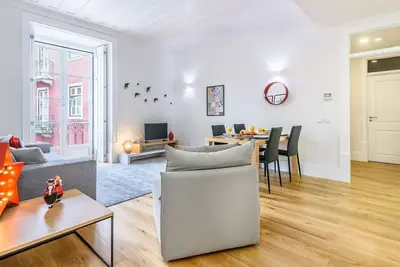 Image de Modern Flat in Downtown Lisbon by LovelyStay