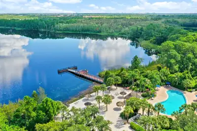 Image de Cristina's Tropical Villa/ Just Minutes to Disney!