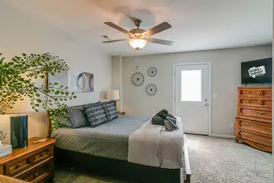 Image de Franklin Haven by Johnathan (1010 Franklin, #A)