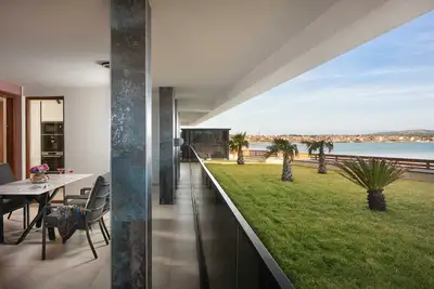 Image de Luxurious app for 4 persons | 2 swimming pools | Sea View