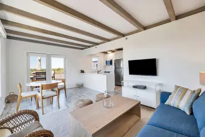 Image de Cozy Pad 2br Beachside Home | TennisPoolFreePKG