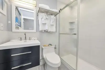 Image de Peaceful 1br Beachside Home|Beach Access|Own Deck