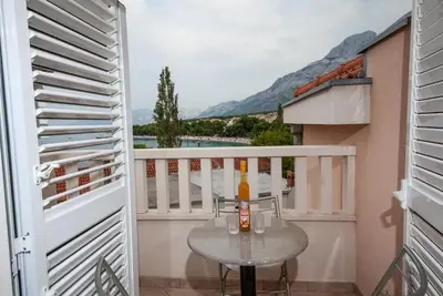 Image de Appartement d'une chambre avec le balcon et la vue sur le mer Promajna, Makarska (A-21101-c)